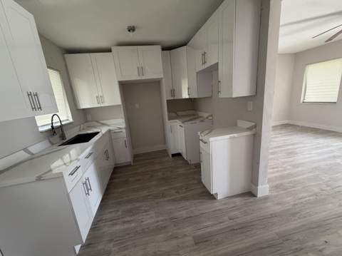1437 NW 10th Place, Fort Lauderdale FL - photo 10 of 15