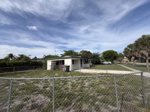 1437 NW 10th Place, Fort Lauderdale FL - photo 14 of 15