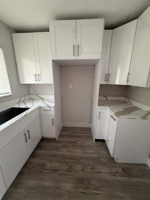 1437 NW 10th Place, Fort Lauderdale FL - photo 7 of 15