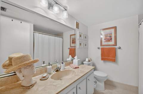 3329 Perimeter Drive, Greenacres FL - photo 16 of 33