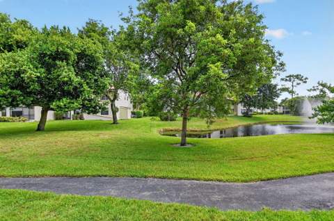 3329 Perimeter Drive, Greenacres FL - photo 20 of 33