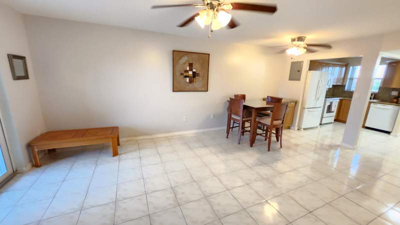 2 bedroom Condominium at 2721 N Pine Island Road #309, Sunrise Lakes Phase 3, Sunrise — photo 2