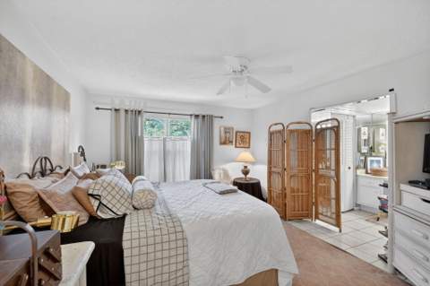 3329 Perimeter Drive, Greenacres FL - photo 13 of 33