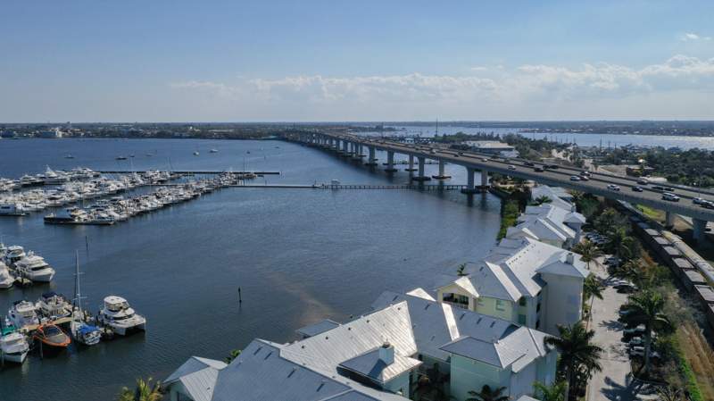 2 bedroom Condominium at 975 NW Flagler Avenue #206, HARBORAGE YACHT CONDO, Stuart — photo 4