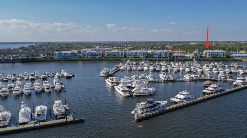 2 bedroom Condominium at 975 NW Flagler Avenue #206, HARBORAGE YACHT CONDO, Stuart — photo 2