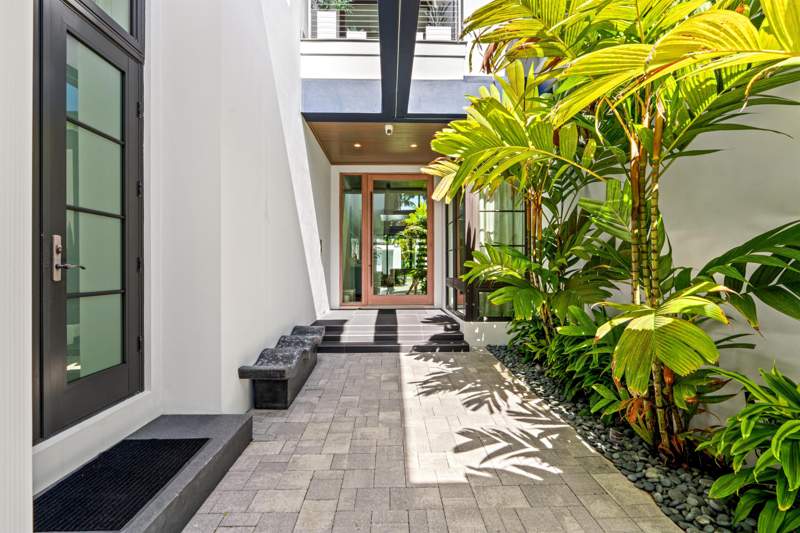 7 bedroom Single Family Residence at 1040 S Ocean Boulevard, Seagate Ext, Delray Beach — photo 4