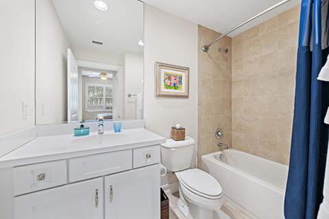 432 Bay Colony Drive, Juno Beach FL - photo 19 of 24