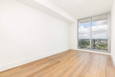 220 Lake Shore Drive #1809, Lake Park FL - photo 12 of 34