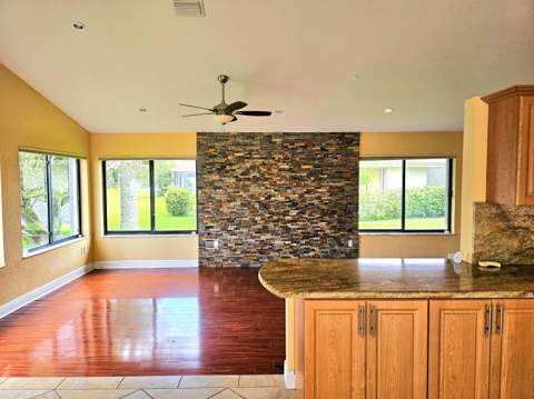 566 Village Lake Drive, Weston FL - photo 6 of 37
