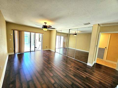 566 Village Lake Drive, Weston FL - photo 16 of 37