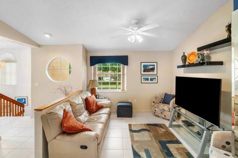 9829 Seacrest Circle #202, Boynton Beach FL - photo 12 of 38