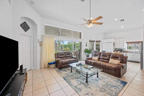 11124 Narragansett Bay Court, Wellington FL - photo 15 of 33