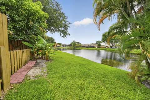 5182 S University Drive, Davie FL - photo 9 of 32