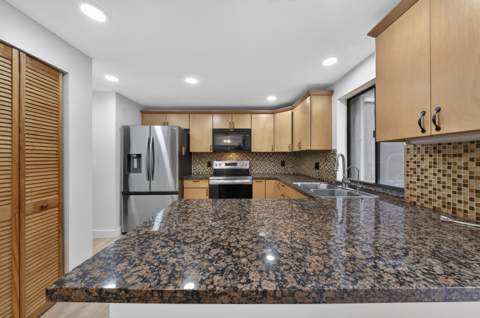 5182 S University Drive, Davie FL - photo 14 of 32