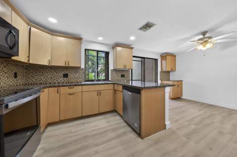 5182 S University Drive, Davie FL - photo 15 of 32