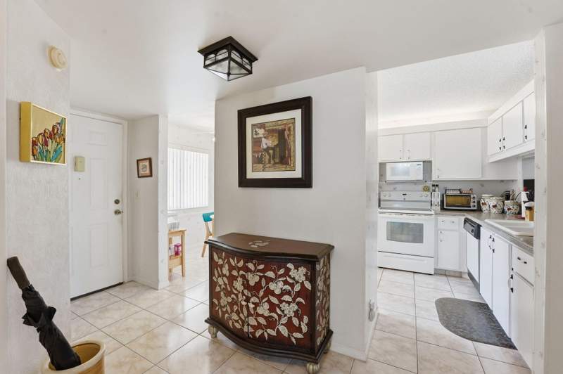 2 bedroom Condominium at 3146 Via Poinciana #307, Fountainview At Spring Lks Condo, Lake Worth — photo 2