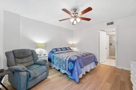3146 Via Poinciana #307, Lake Worth FL - photo 17 of 44