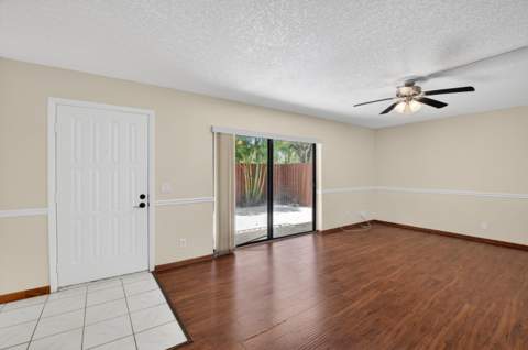 1565 Augusta Circle #103, Delray Beach FL - photo 6 of 31