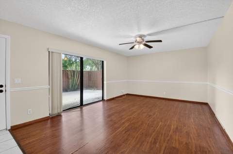 1565 Augusta Circle #103, Delray Beach FL - photo 7 of 31