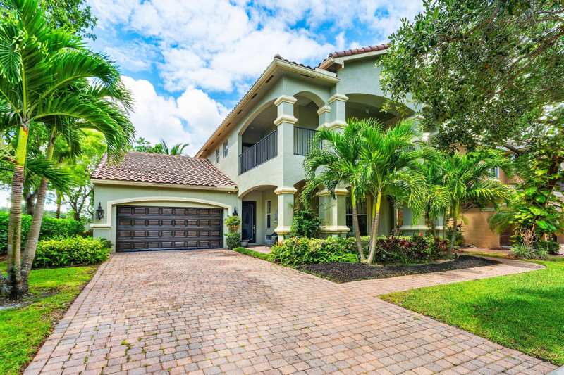 5 bedroom Single Family Residence at 599 Cresta Circle, Terracina Johnson Property, West Palm Beach — photo 1