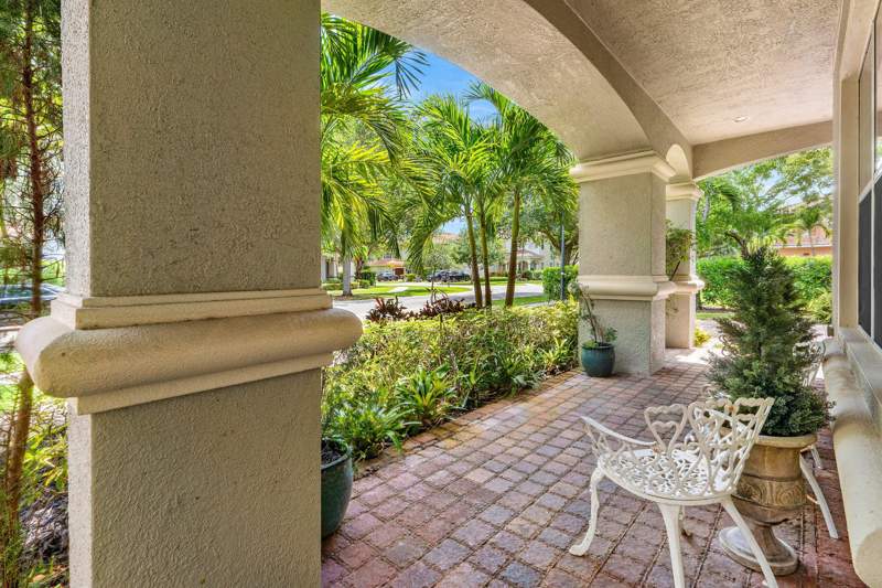 5 bedroom Single Family Residence at 599 Cresta Circle, Terracina Johnson Property, West Palm Beach — photo 5