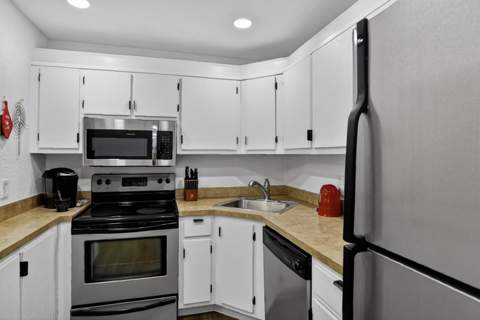 5930 Whispering Pine Way #B-2, Greenacres FL - photo 6 of 30