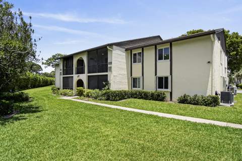 5930 Whispering Pine Way #B-2, Greenacres FL - photo 24 of 30