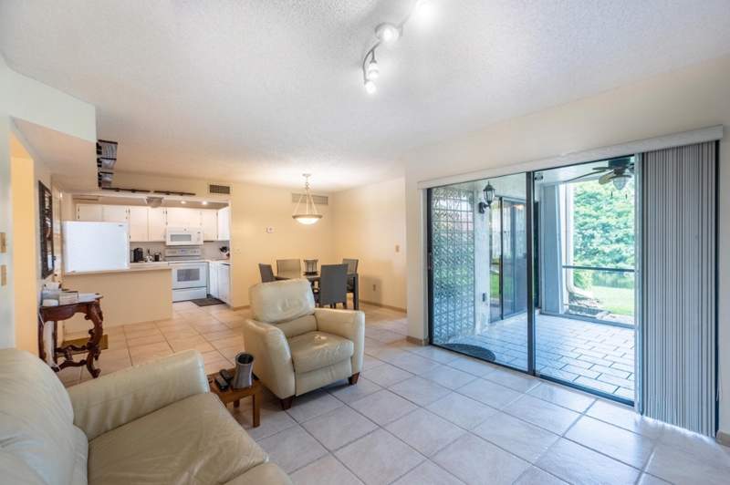 2 bedroom Condominium at 9819 NW 3rd Court #3, Quatraine At Jacaranda Gardens, Plantation — photo 4