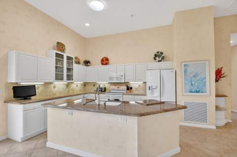 7760 Carrington Court, Boynton Beach FL - photo 14 of 98