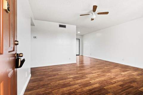4151 Oak Terrace Drive #4151, Greenacres FL - photo 24 of 32