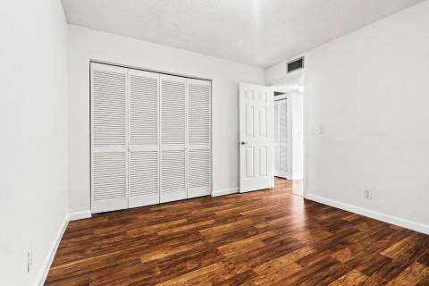 4151 Oak Terrace Drive #4151, Greenacres FL - photo 18 of 32
