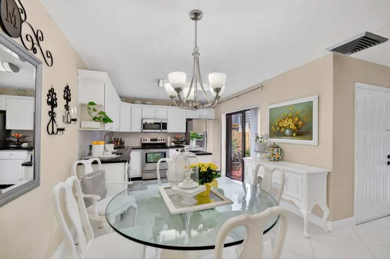 2 bedroom Townhouse at 315 3rd Way, Village Of Sandalwood Lakes 1, West Palm Beach — photo 1