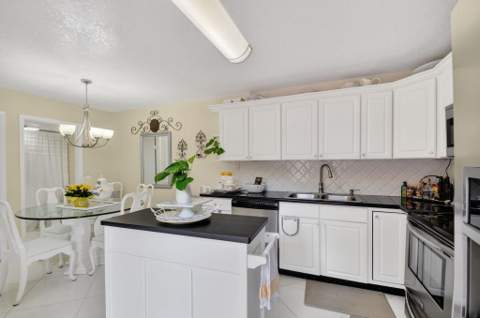 315 3rd Way, West Palm Beach FL - photo 14 of 90