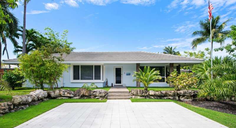 3 bedroom Single Family Residence at 2417 SE 19th Place, Harbour Heights Add, Fort Lauderdale — photo 1