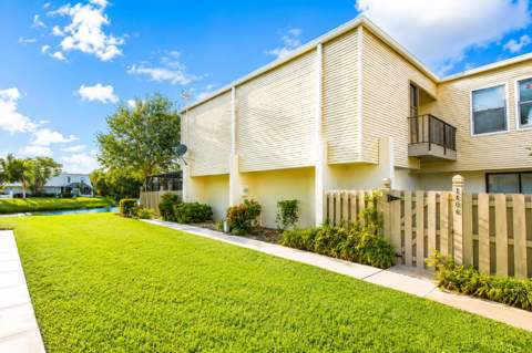 1608 Shaker Circle, Wellington FL - photo 19 of 20
