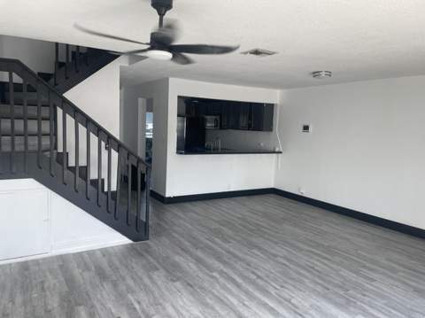 817 Crystal Lake Drive, Deerfield Beach FL - photo 16 of 19