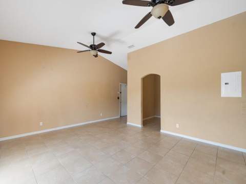 4190 Gator Greens Way #32, Fort Pierce FL - photo 10 of 40