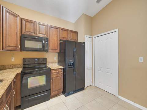 4190 Gator Greens Way #32, Fort Pierce FL - photo 15 of 40