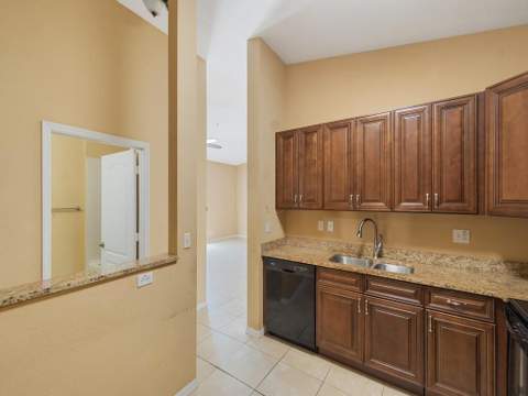 4190 Gator Greens Way #32, Fort Pierce FL - photo 14 of 40