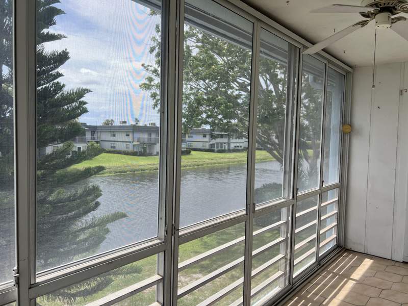 2 bedroom Condominium at 424 Saxony, Kings Point Saxony Condos, Delray Beach — photo 2