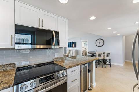 336 Golfview Road #619, North Palm Beach FL - photo 13 of 58