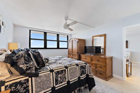 336 Golfview Road #619, North Palm Beach FL - photo 15 of 58