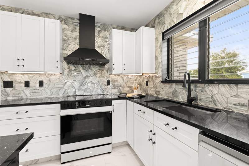 3 bedroom Single Family Residence at 1428 N M Street, North Lake Worth, Lake Worth Beach — photo 5