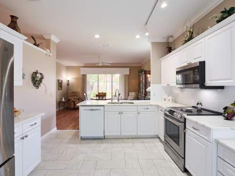 875 NW Sarria Court, Port St. Lucie FL - photo 7 of 23