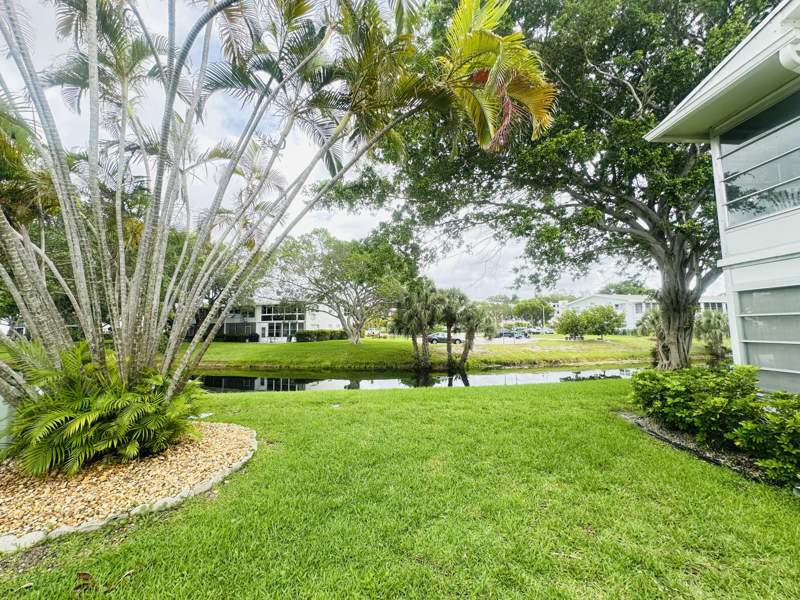 1 bedroom Condominium at 86 Markham E, Markham E Condo, Deerfield Beach — photo 2