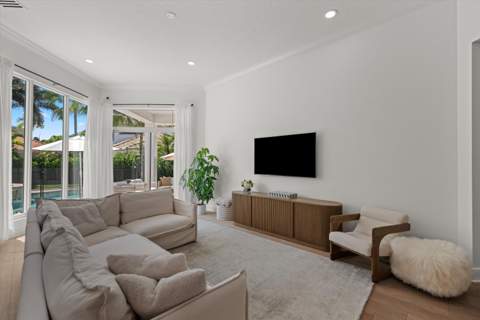 12171 Glen Bay Drive, Wellington FL - photo 10 of 38
