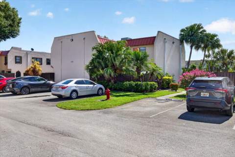 6351 Seven Springs Boulevard #B, Greenacres FL - photo 20 of 30