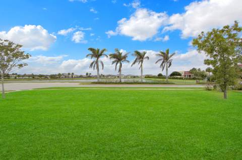 7456 NW Greenspring Street, Port St. Lucie FL - photo 23 of 33