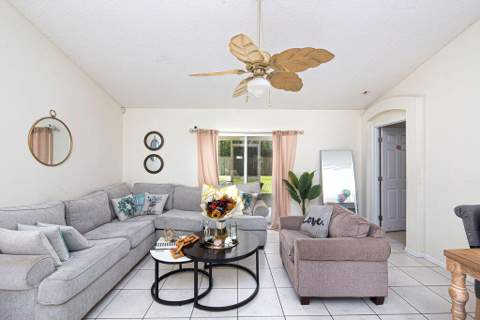 1634 SW Duclair Avenue, Port St. Lucie FL - photo 8 of 40