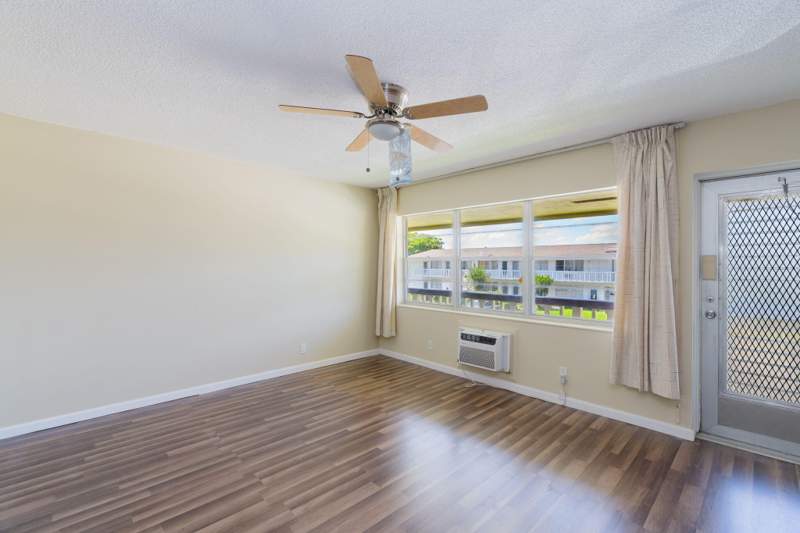 1 bedroom Condominium at 77 Kingswood, Kingswood II Condos, West Palm Beach — photo 3
